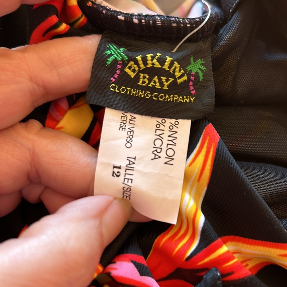 Bikini Bay One Piece Size‎ 12 Halter Swimsuit Black Orange Yellow Leaf Pattern - Picture 9 of 13